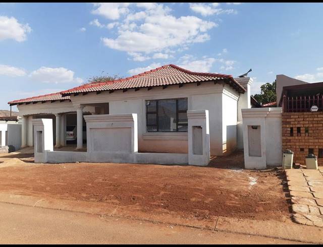3 BEDROOM HOUSE FOR SALE IN MAMELODI EAST